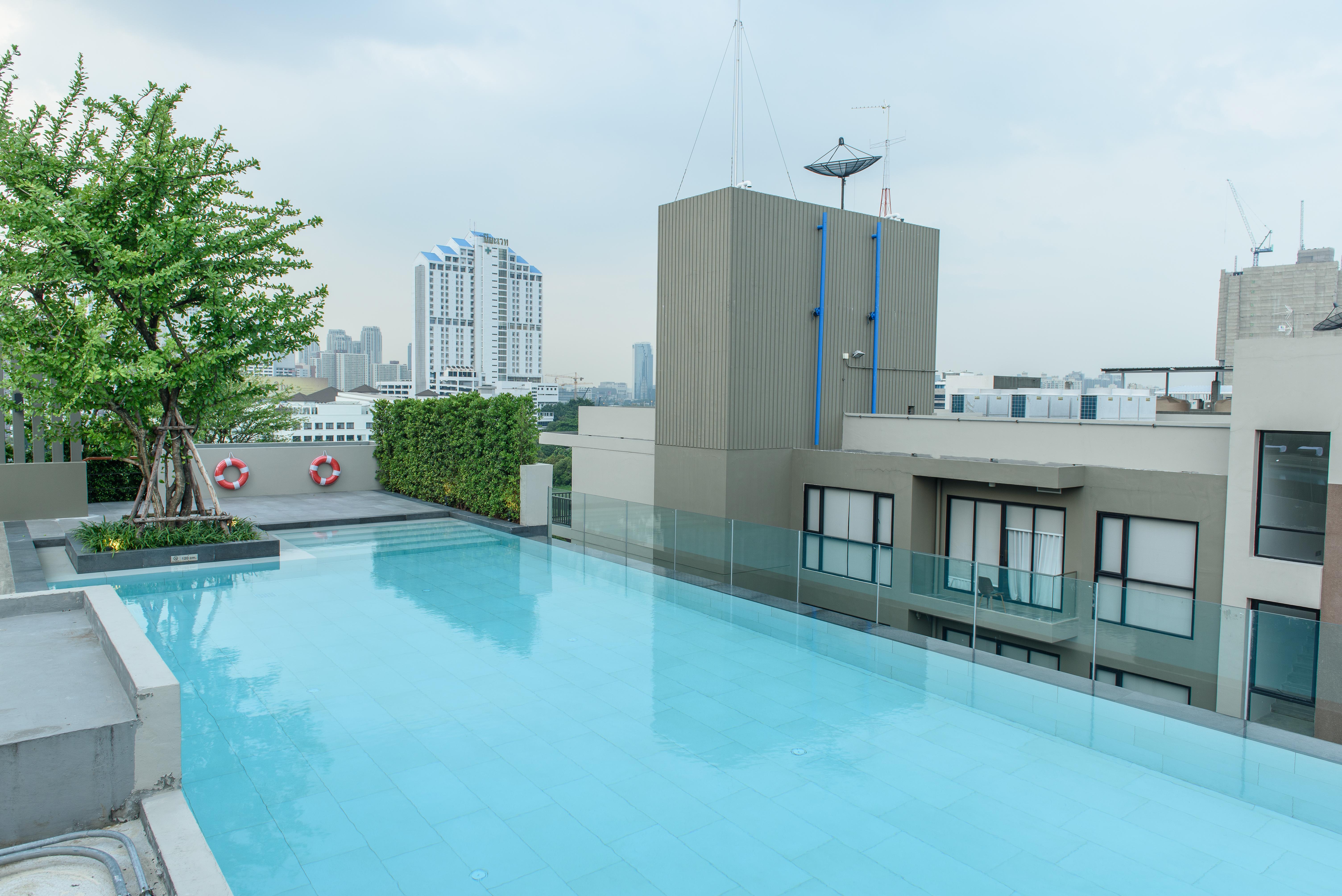 Alix Bangkok Hotel Exterior foto